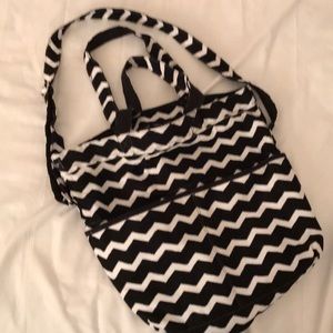 NIP. 31 Retro Metro Fold-Over in Back Chevron